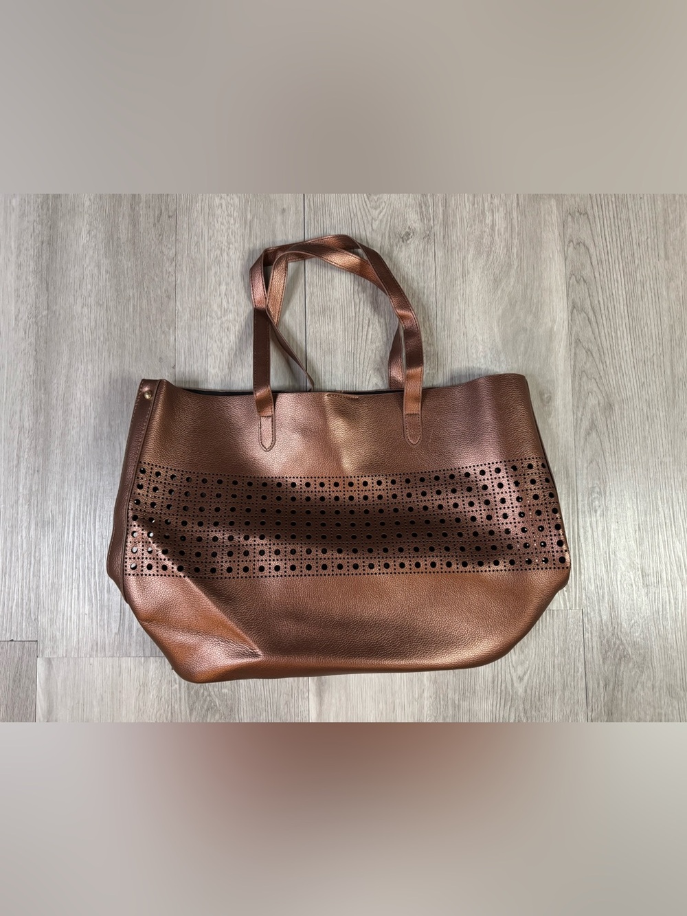 The Lola Tote By iOn; Metallic Bronze W/Pierced Design Brass Hardware